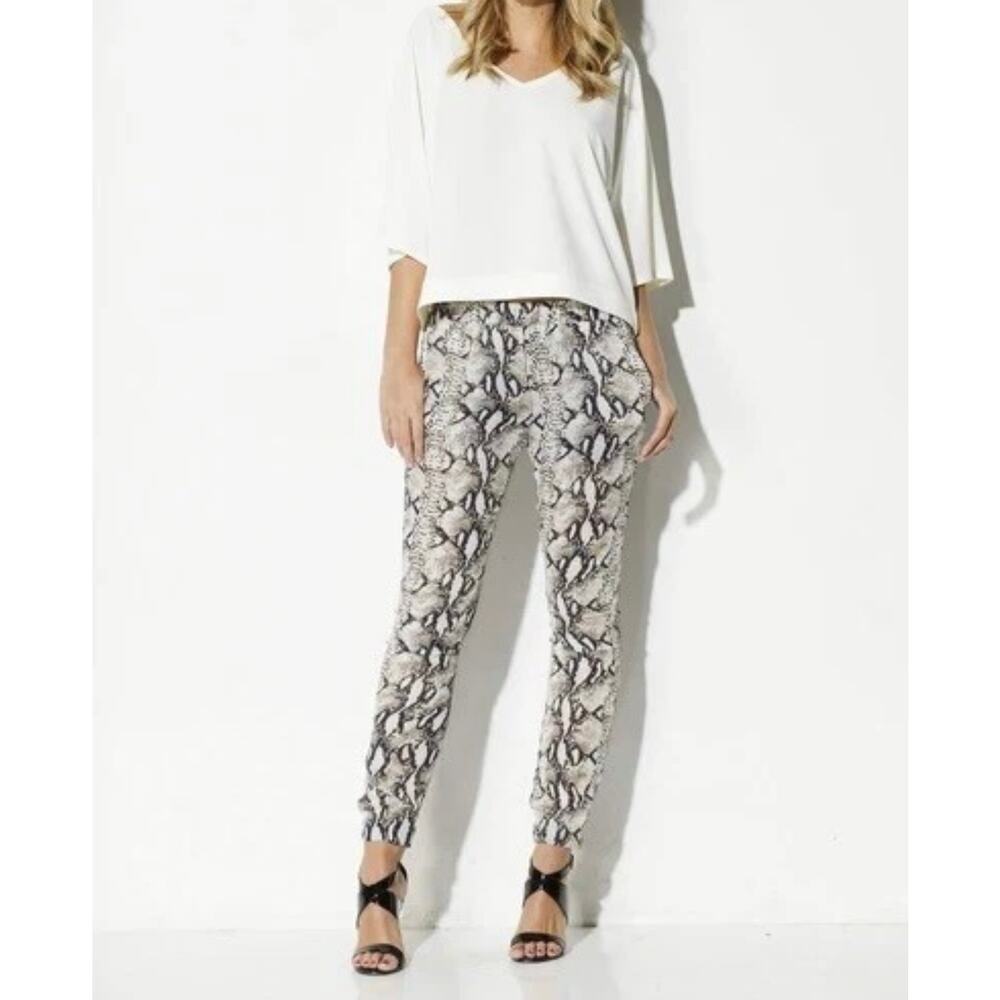 Bishop + Young NWT JOGGERS 1X